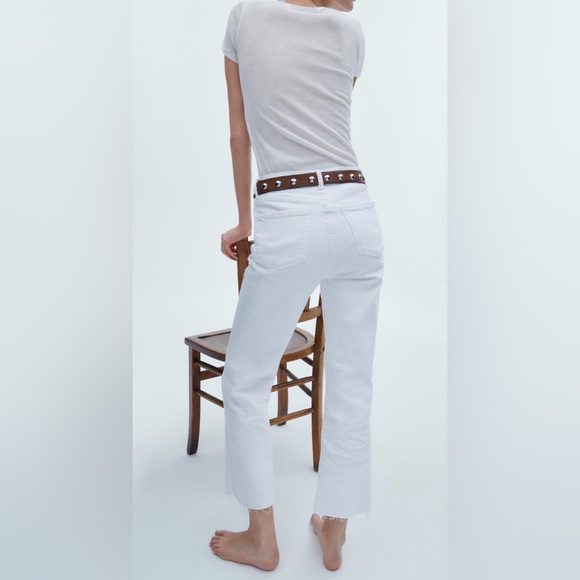 Zara Crop Flare Raw Hem Jeans (Stretch) EUC - Picture 2 of 5